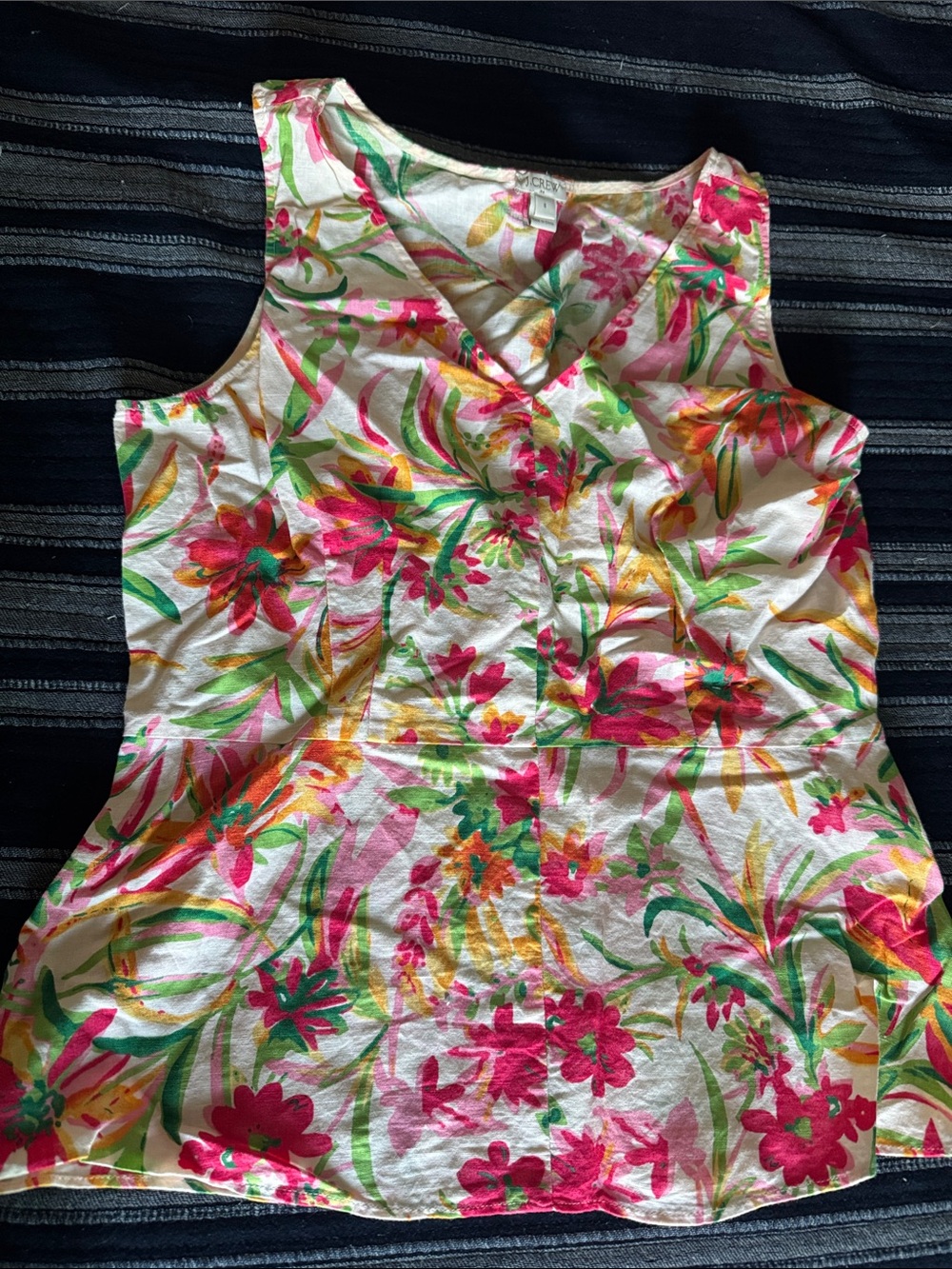 JCrew size 8 women’s Floral Sleeveless V-Neck Peplum Top - Bright Floral